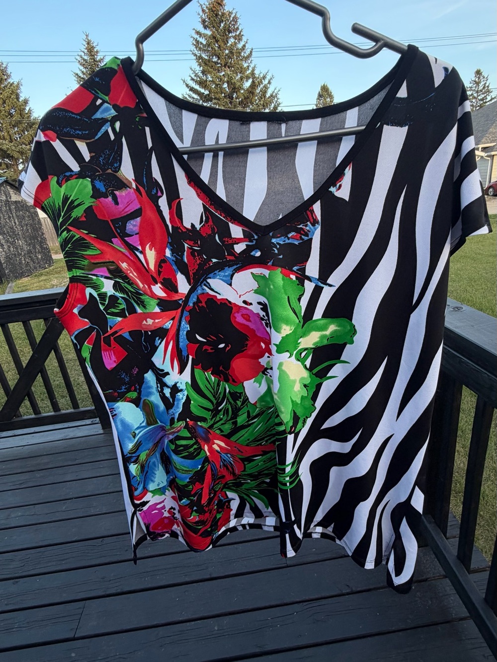 Women’s Sleeveless Top